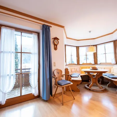Bernadein Apartmán Garmisch-Partenkirchen